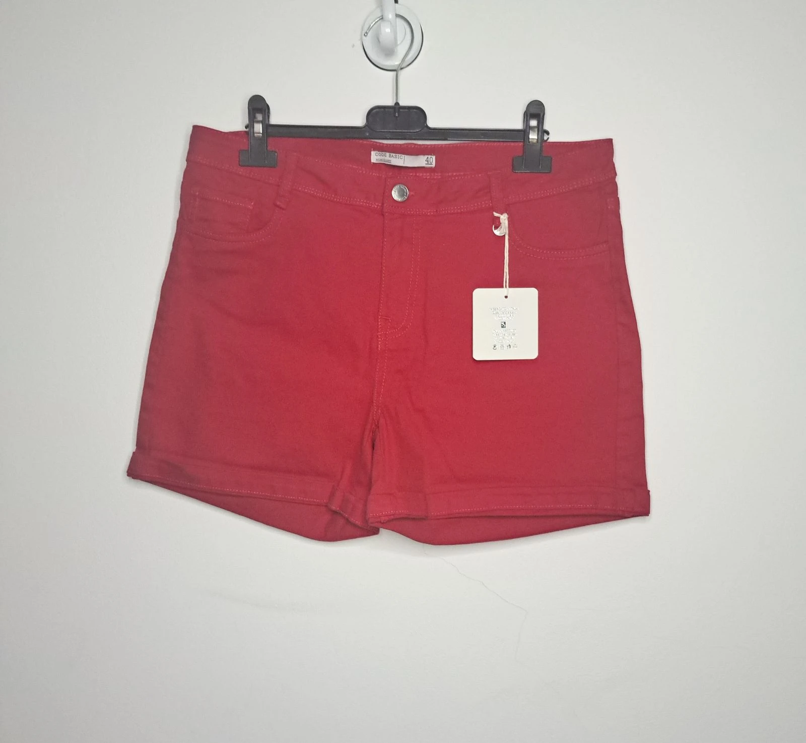 Red Denim Shorts • Size 40 • Stretch Summer • Capsule Wardrobe